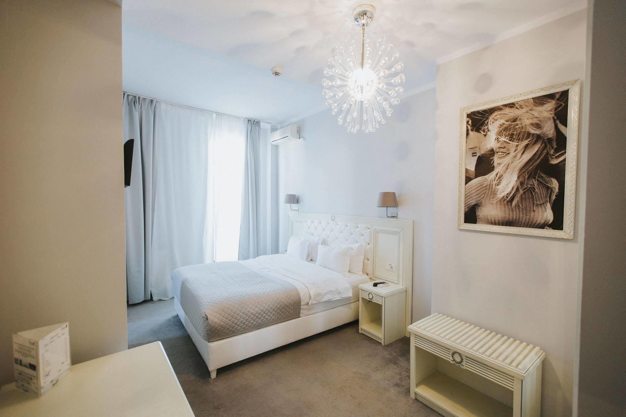 Vila Cornelia Bucarest Esterno foto